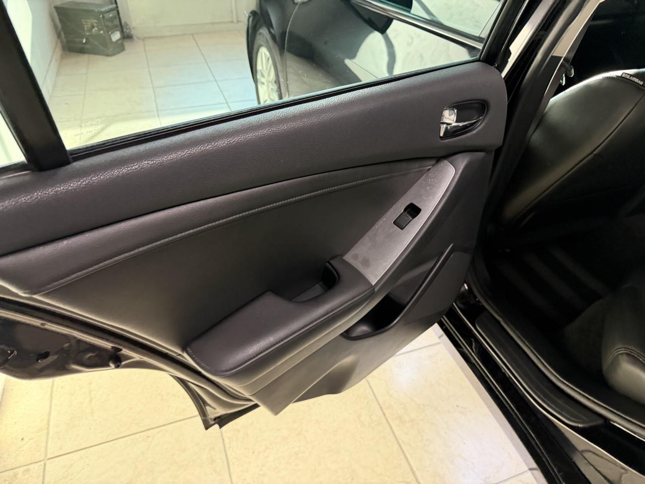 Nissan Altima 4dr Sdn I4 CVT 2.5 SL 2012