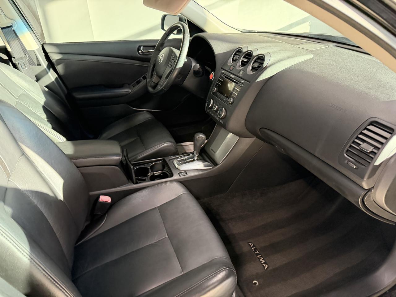 Nissan Altima 4dr Sdn I4 CVT 2.5 SL 2012