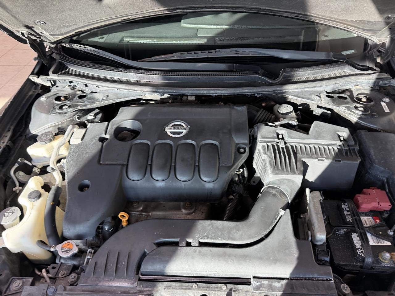 Nissan Altima 4dr Sdn I4 CVT 2.5 SL 2012