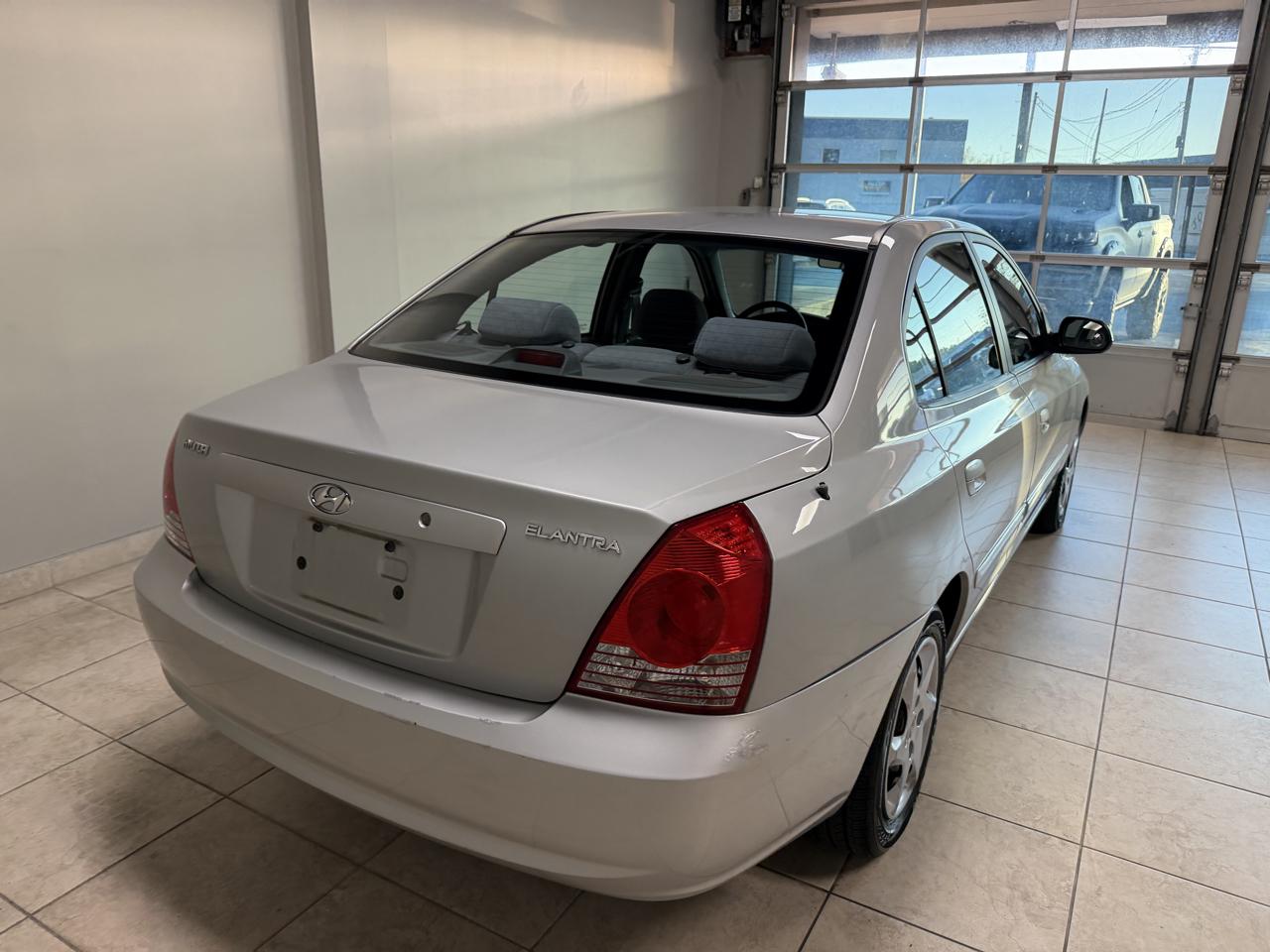 Hyundai Elantra 4dr Sdn Limited Auto 2006