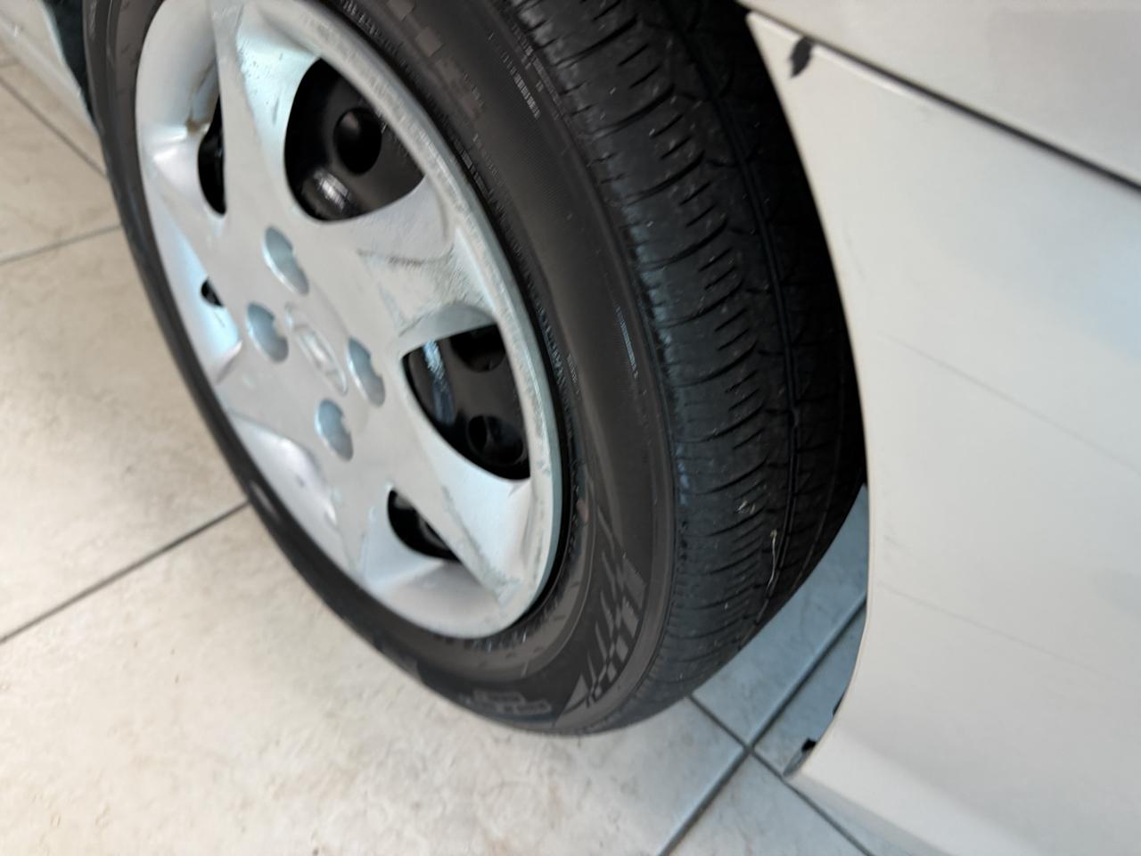 Hyundai Elantra 4dr Sdn Limited Auto 2006