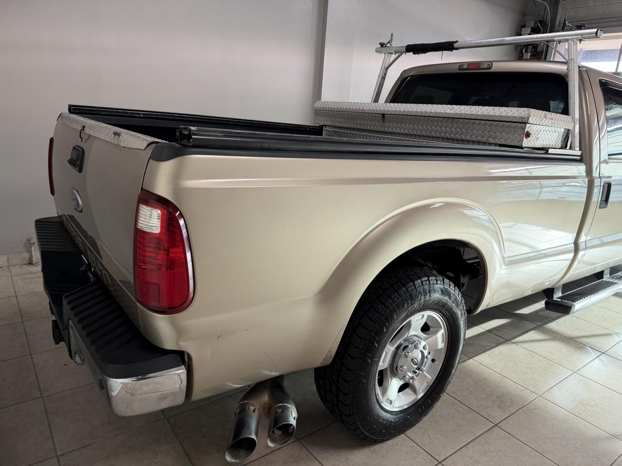 Ford Super Duty F-350 SRW 2WD Crew Cab 172" XLT 2011