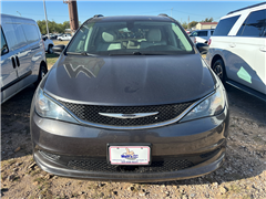 2021 Chrysler Voyager 