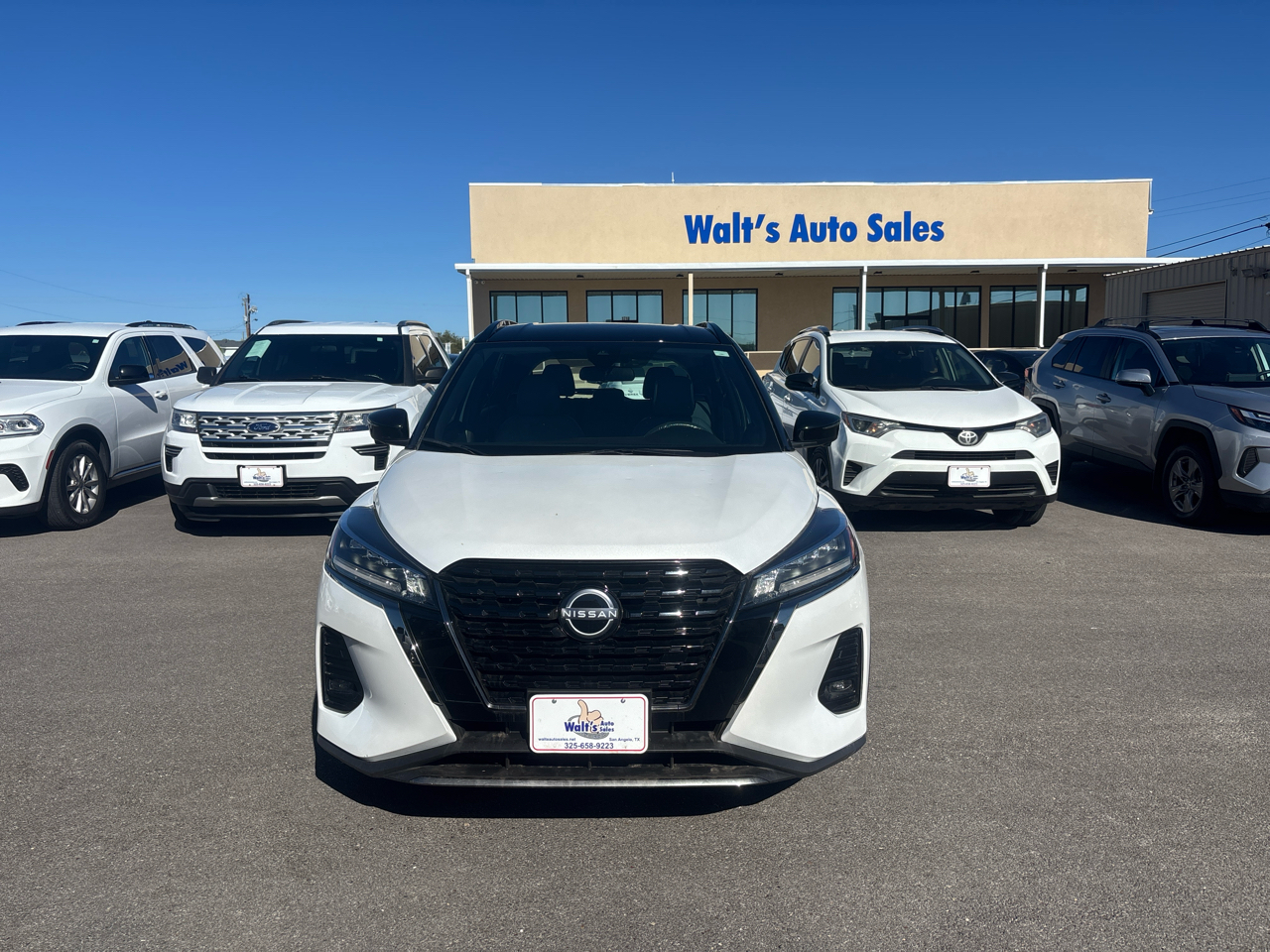 2024 Nissan Kicks SR