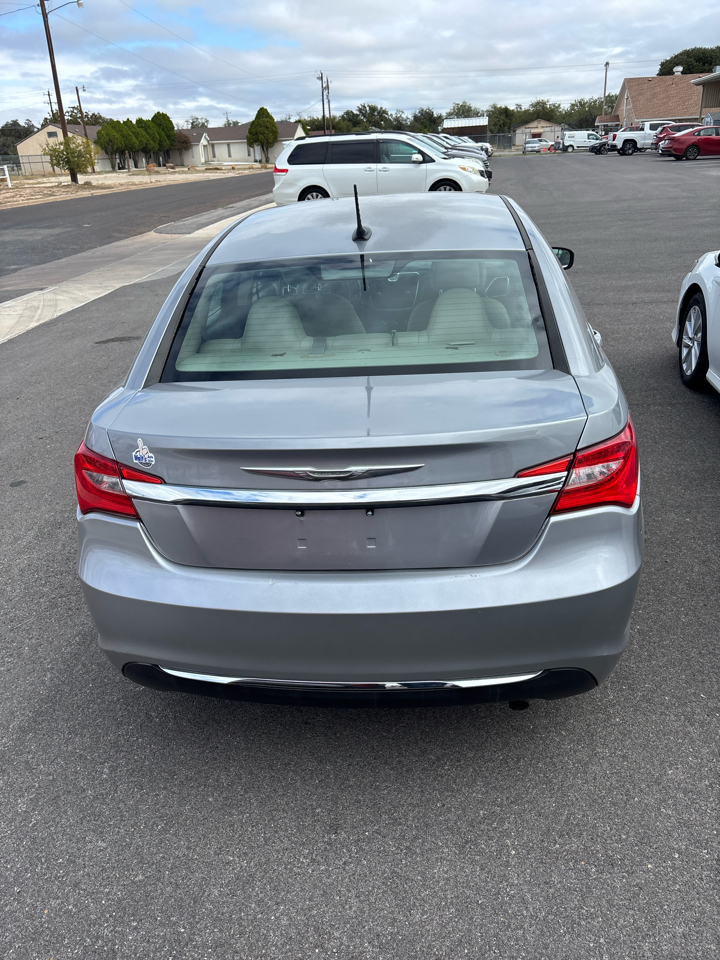 Chrysler 200  2013 Chrysler 200  2013