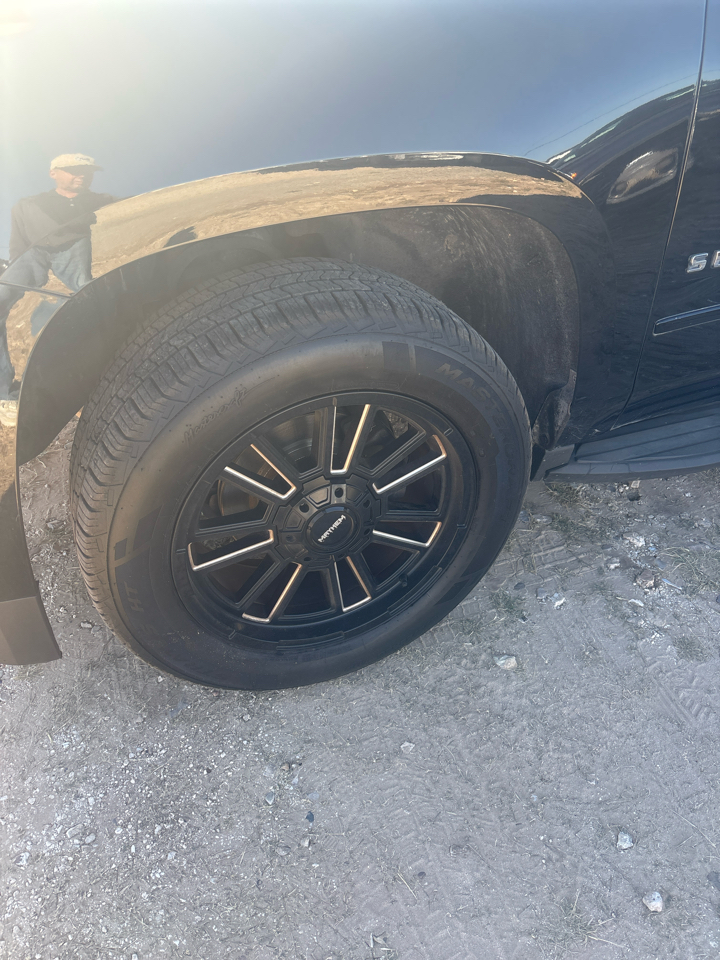 Chevrolet Suburban  2015