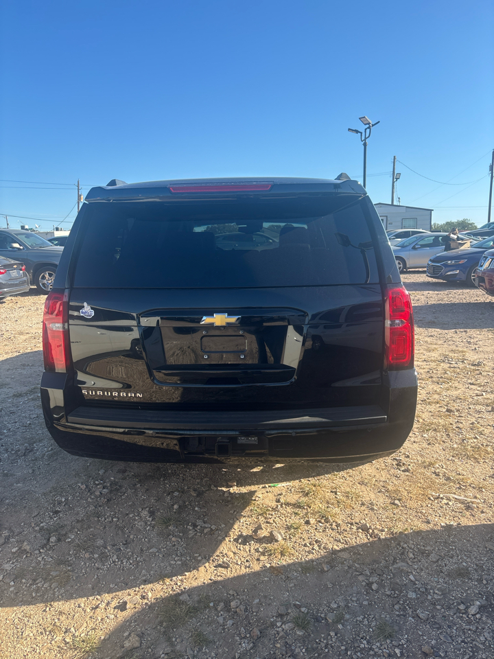 Chevrolet Suburban  2015