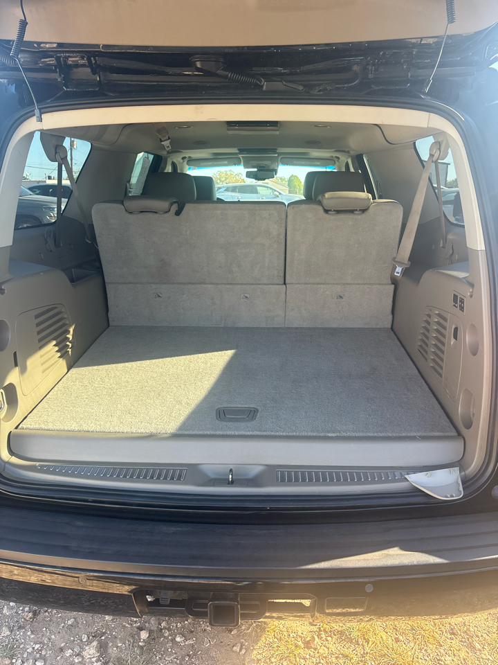 Chevrolet Suburban  2015