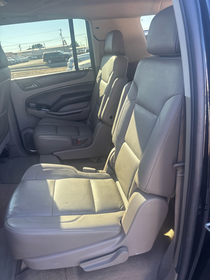 Chevrolet Suburban  2015