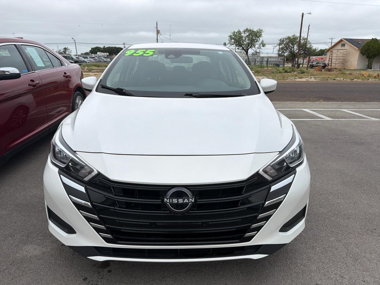 2024 Nissan Versa 1.6 SV