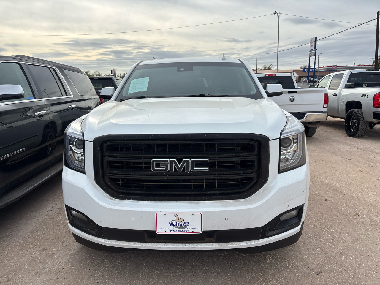 2017 GMC Yukon Denali's photo