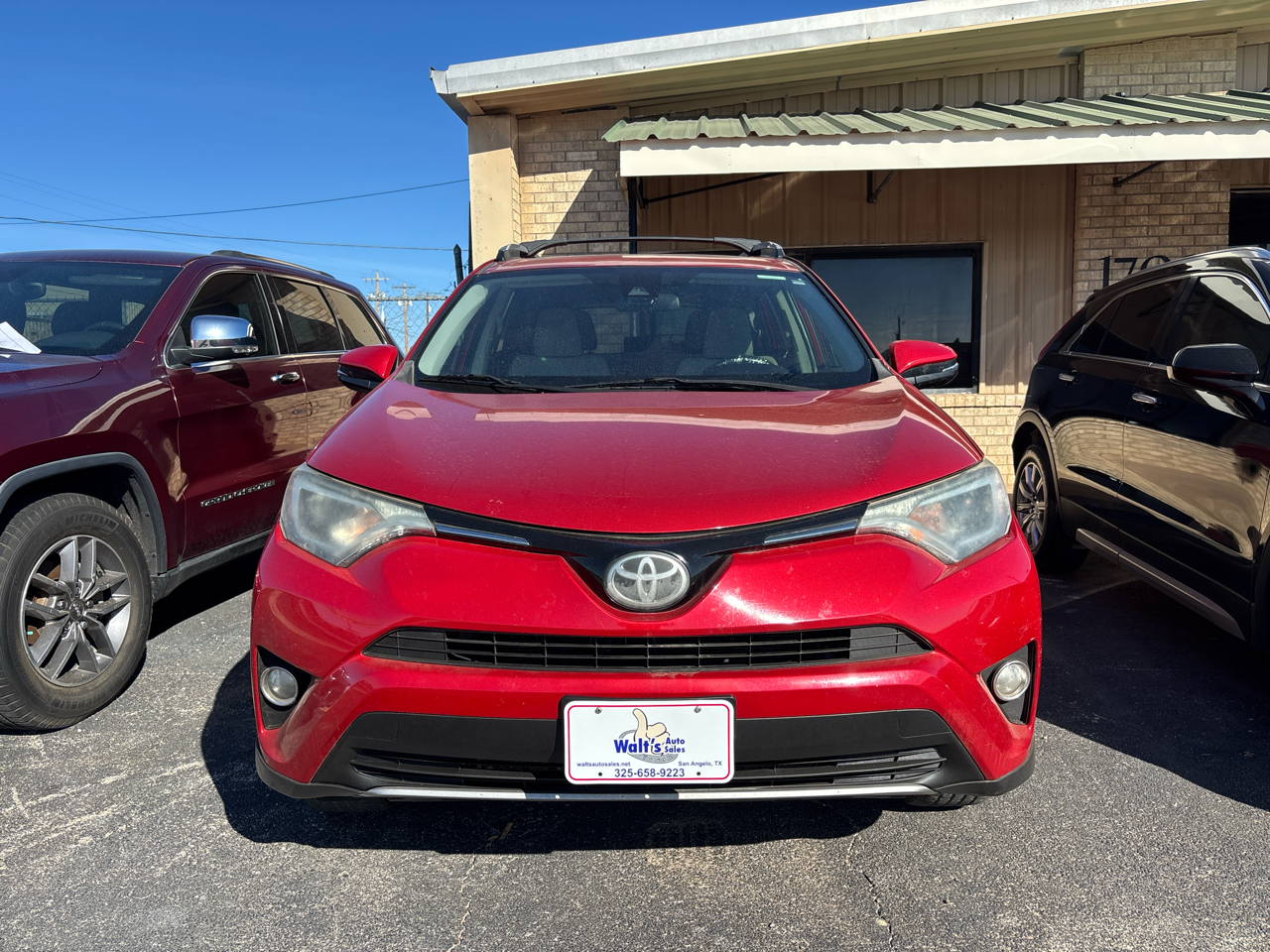 2017 Toyota RAV4 XLE's photo