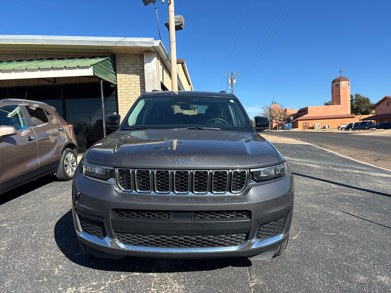 2023 Jeep Grand Cherokee L Laredo's photo