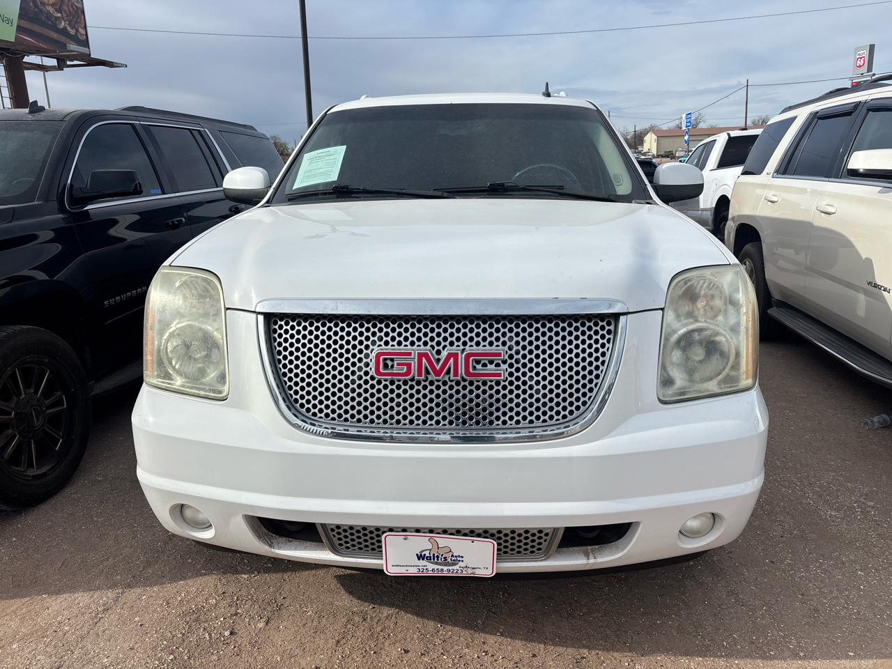 2012 GMC Yukon Denali's photo