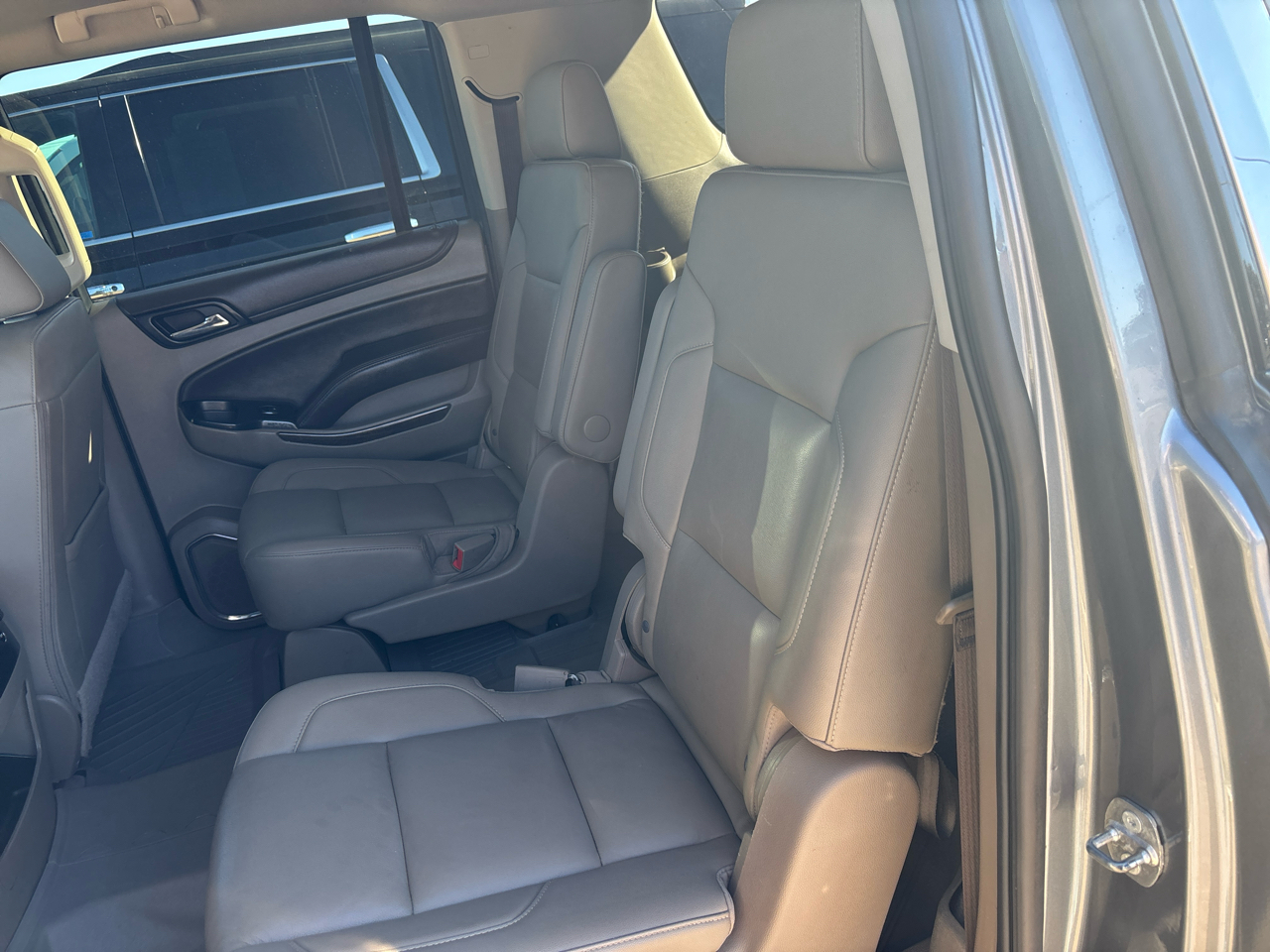 Chevrolet Suburban  2018