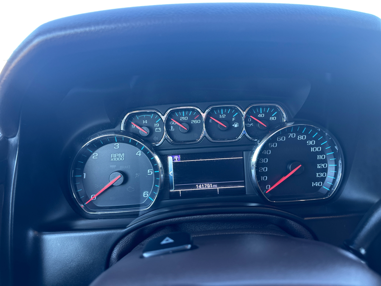 Chevrolet Suburban  2018