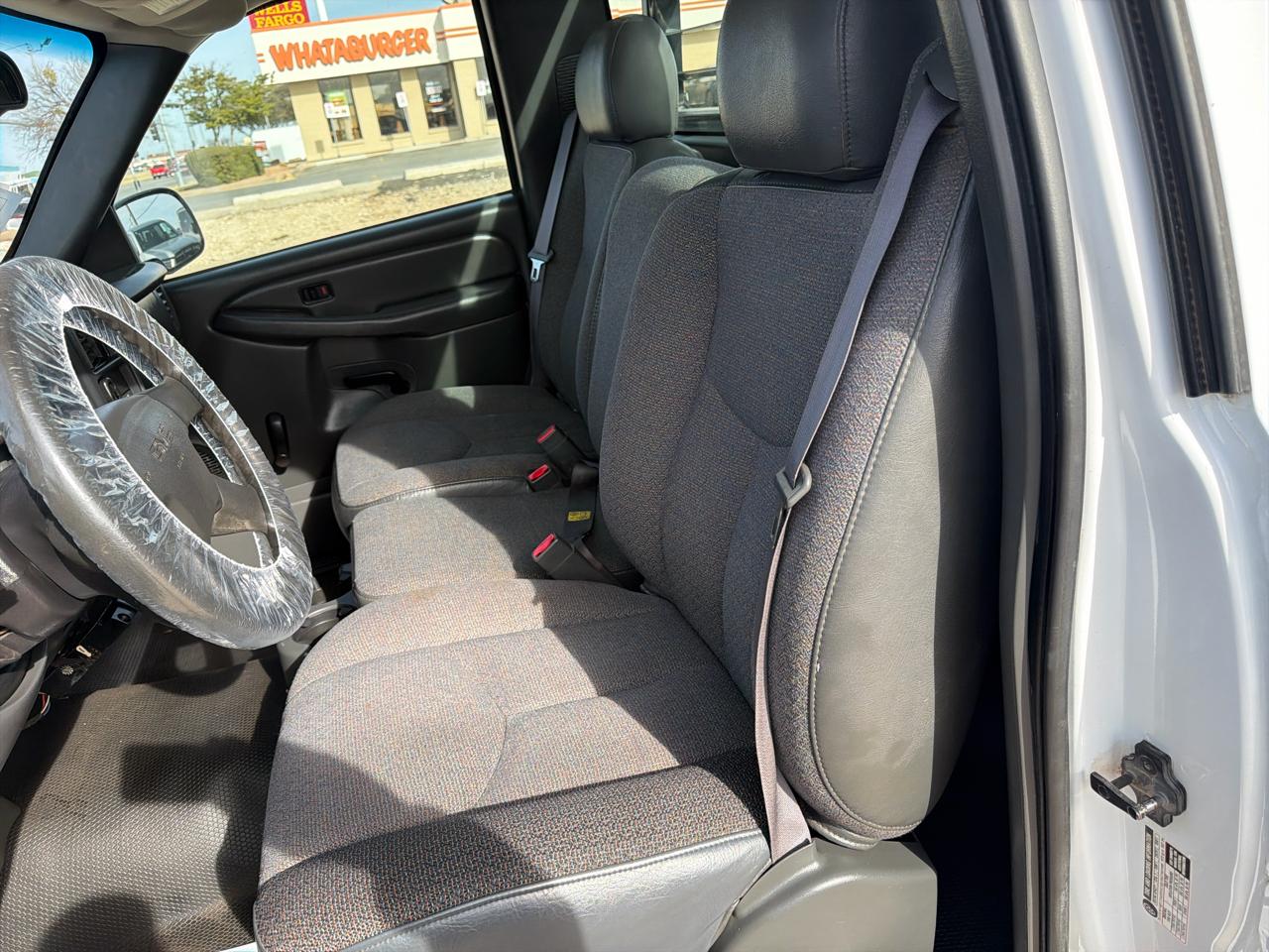 GMC Sierra 2500  2004