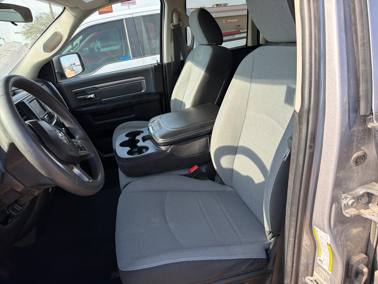 RAM 1500 Classic  2024