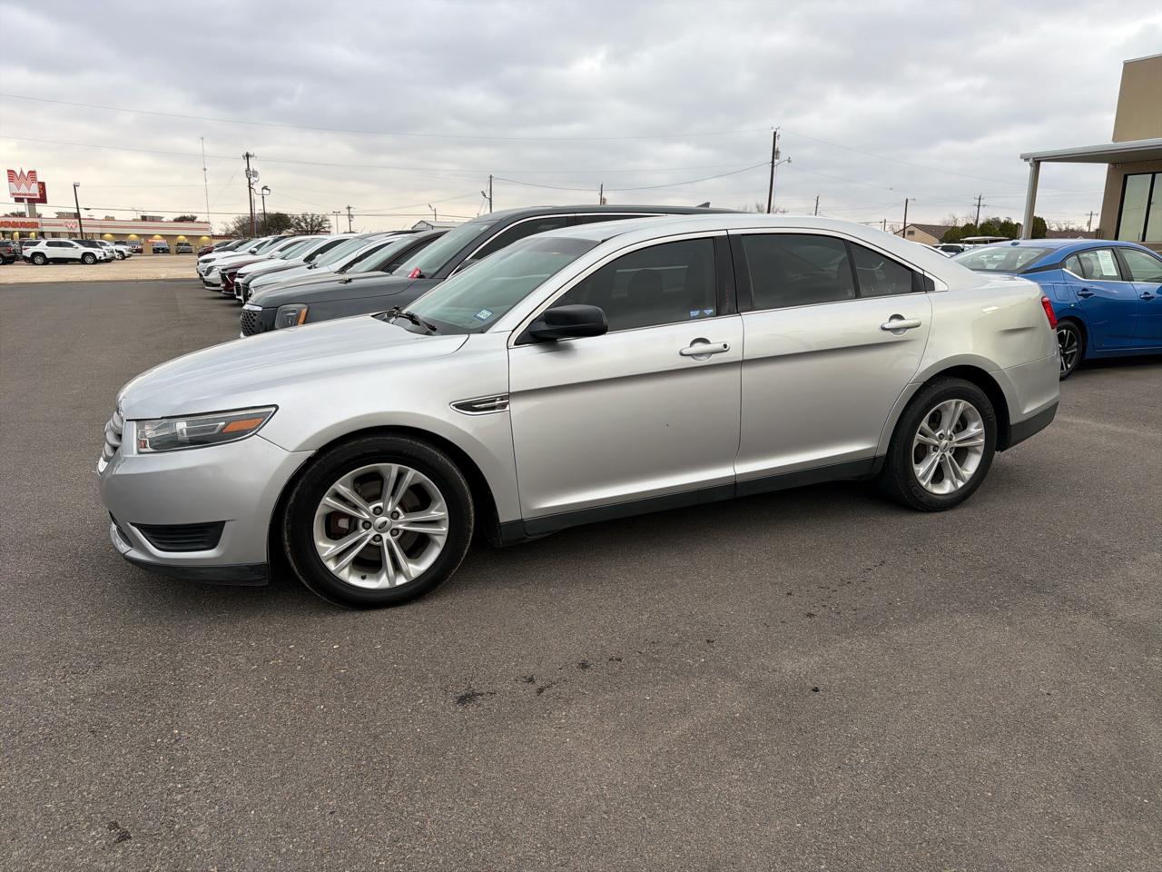 Ford Taurus  2015