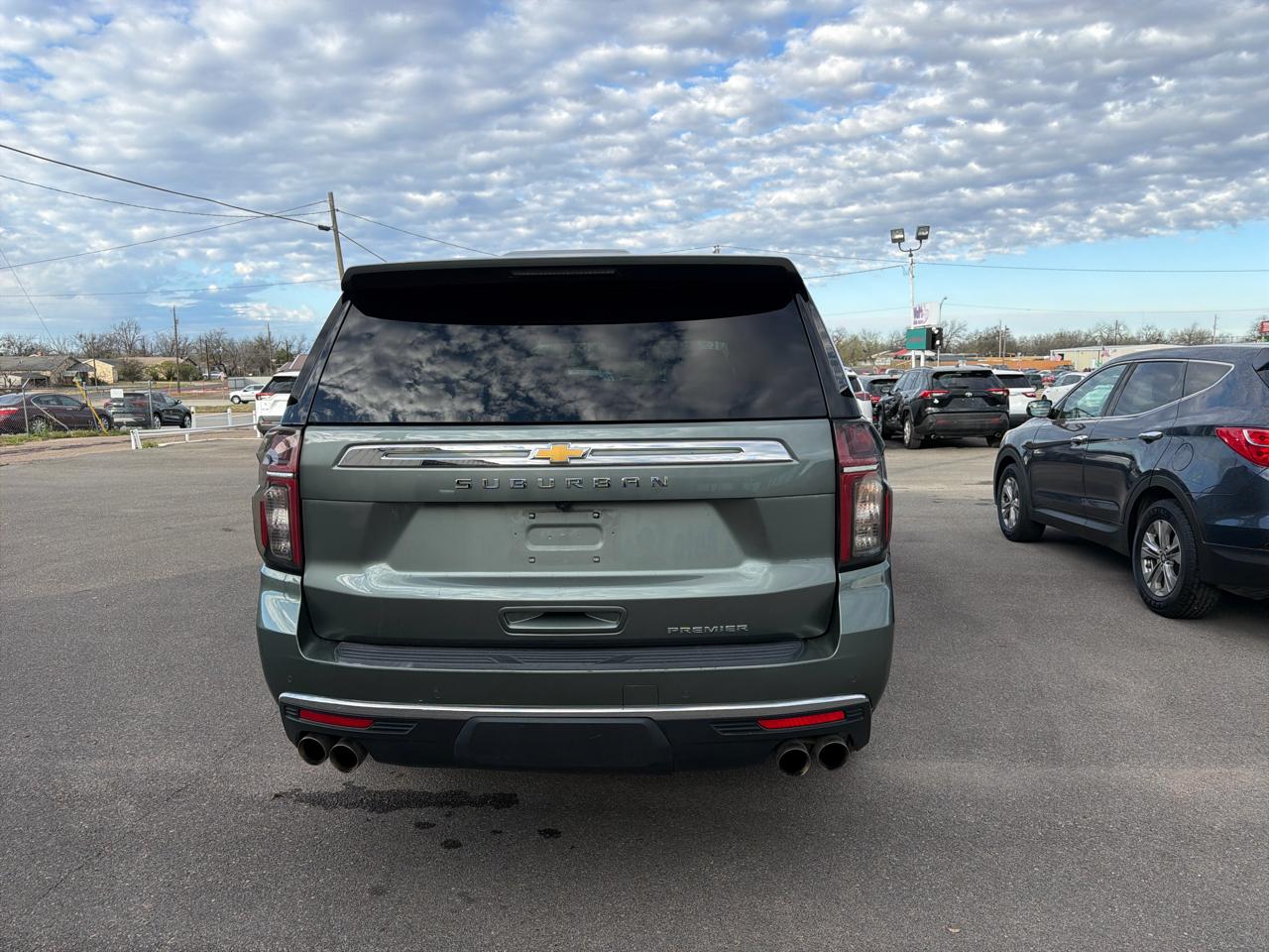 Chevrolet Suburban  2023