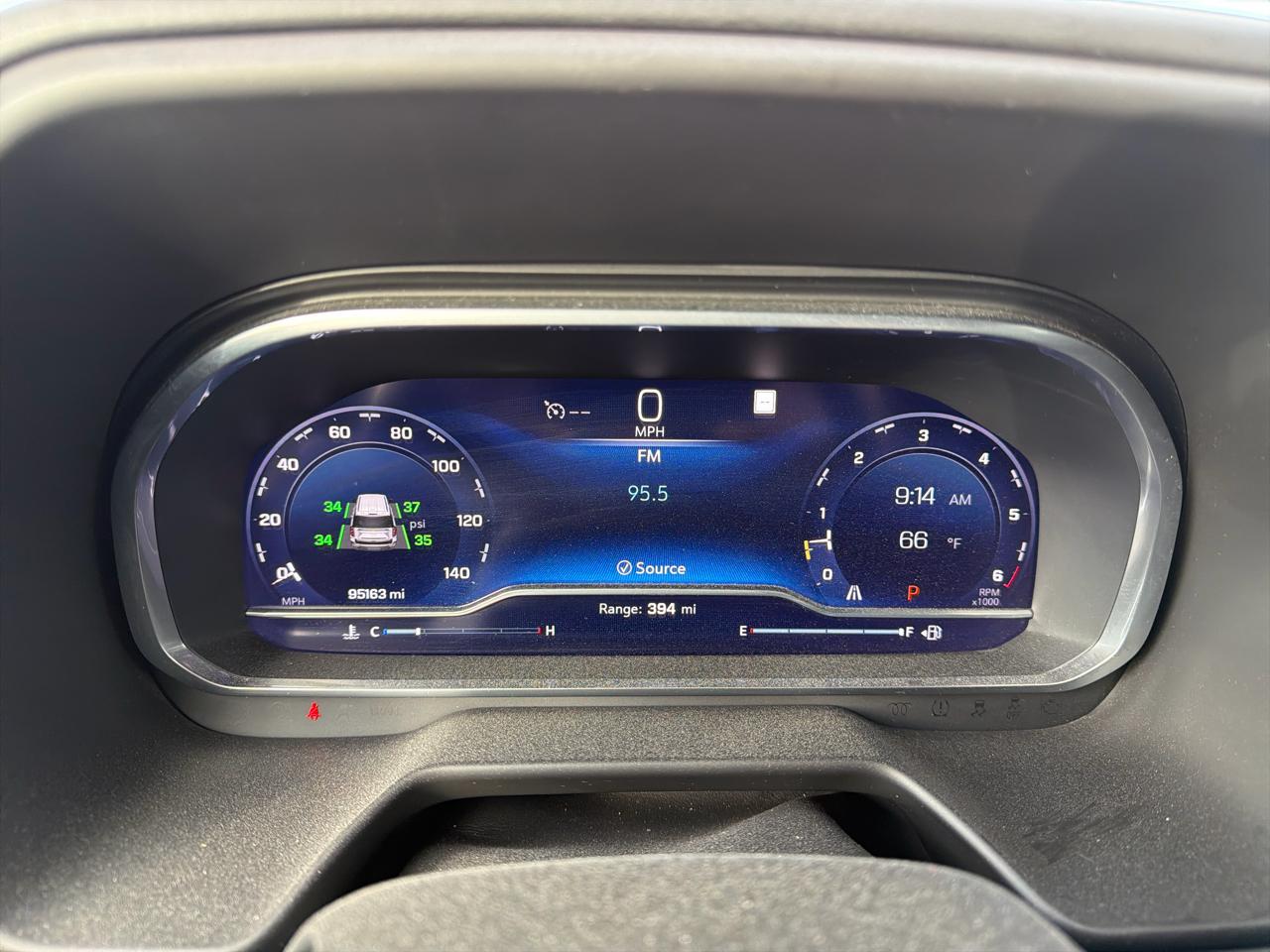 Chevrolet Suburban  2023