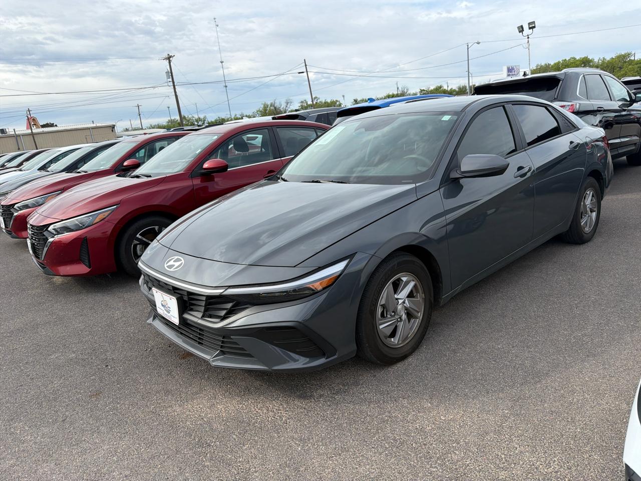 Hyundai Elantra  2024