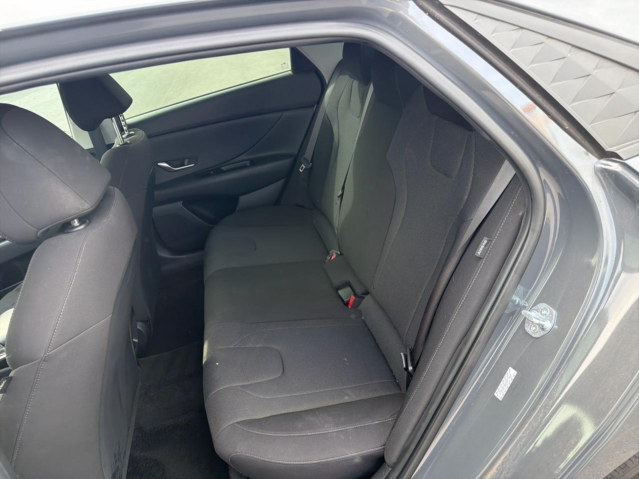Hyundai Elantra  2024