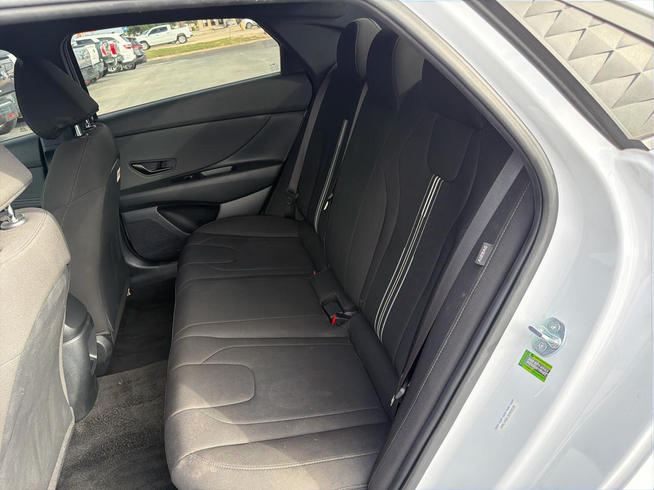 Hyundai Elantra  2025