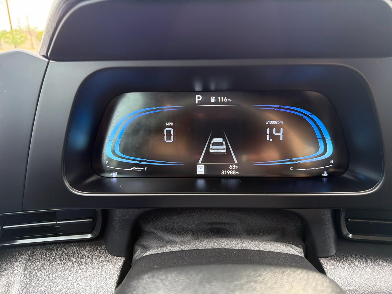 Hyundai Elantra  2025