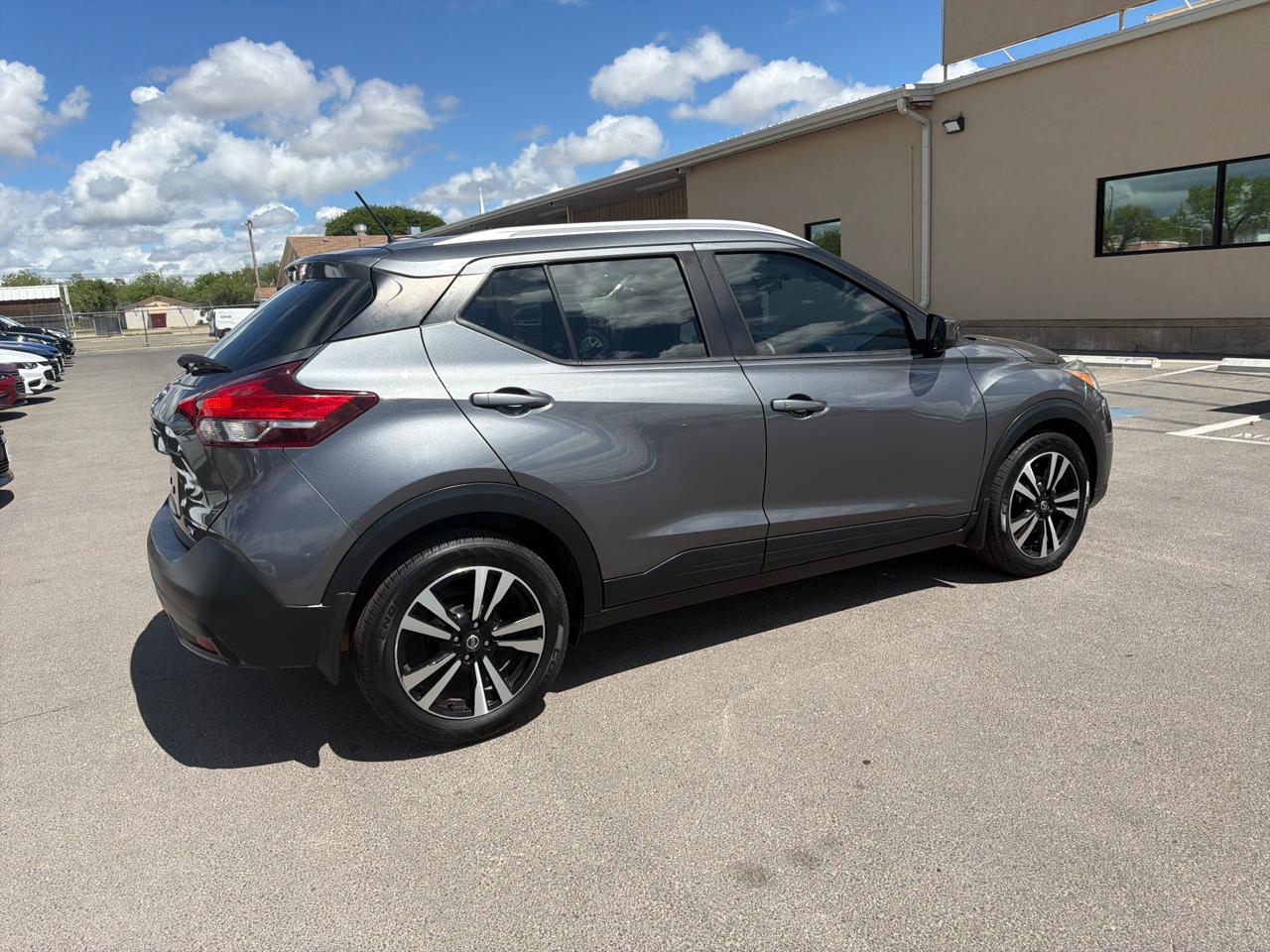 Nissan Kicks  2019