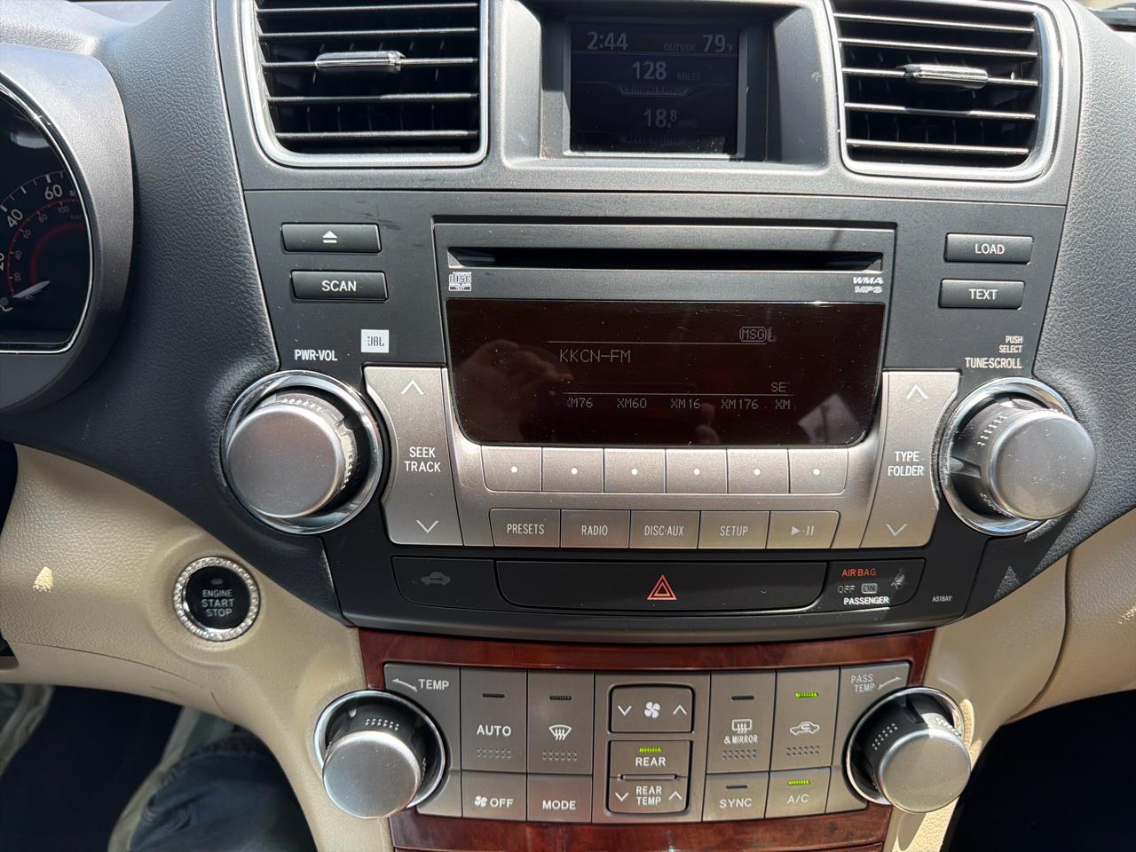 Toyota Highlander  2012