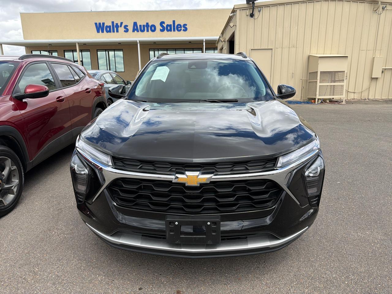 2025 Chevrolet Trax FWD LT