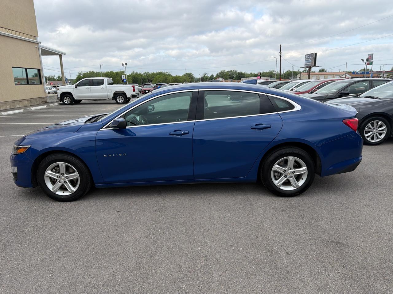 Chevrolet Malibu  2023