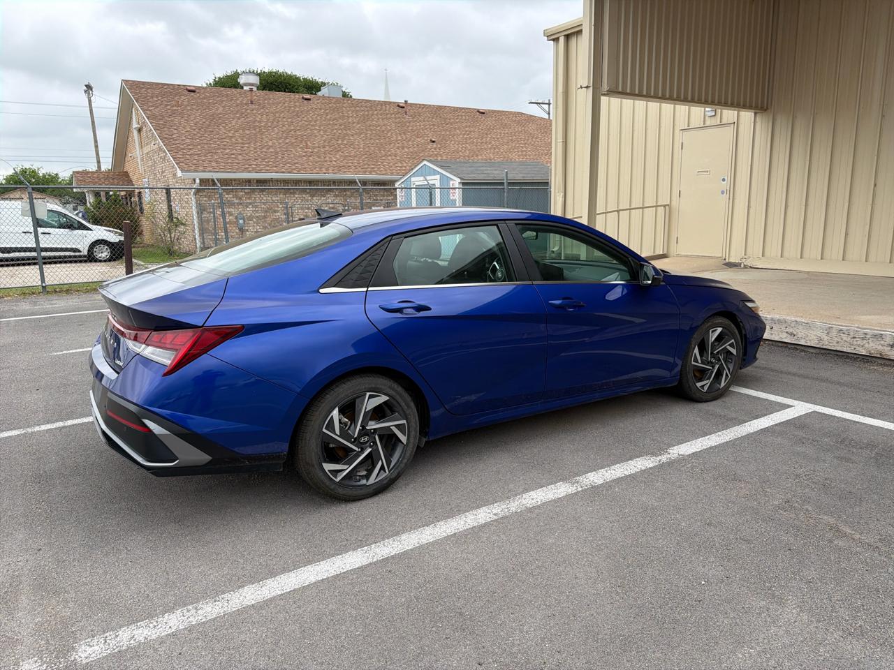 Hyundai Elantra  2024