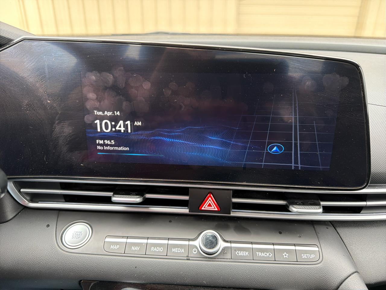 Hyundai Elantra  2024