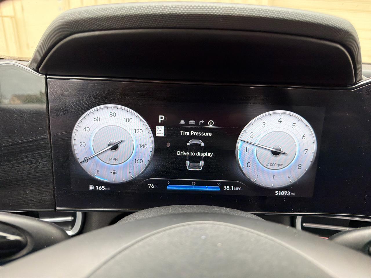 Hyundai Elantra  2024