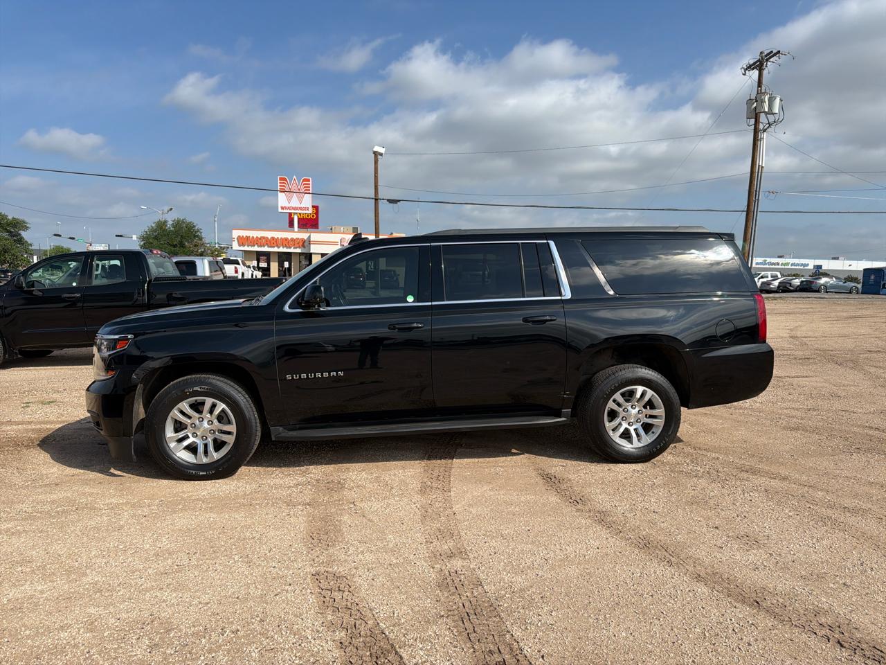Chevrolet Suburban  2017