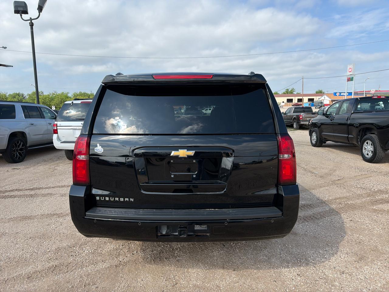 Chevrolet Suburban  2017