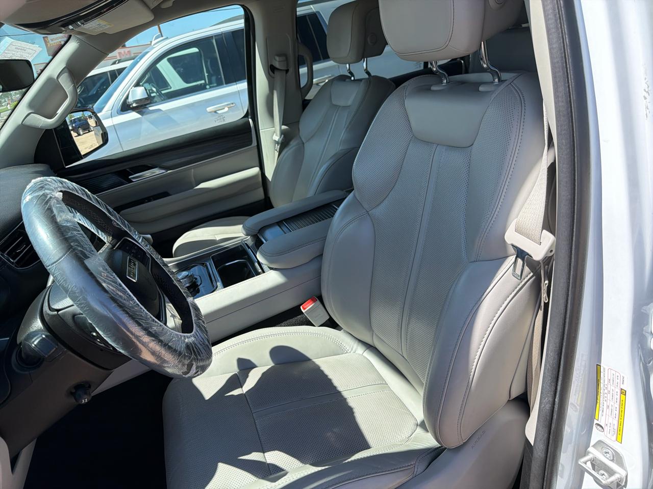 Jeep Wagoneer L  2023