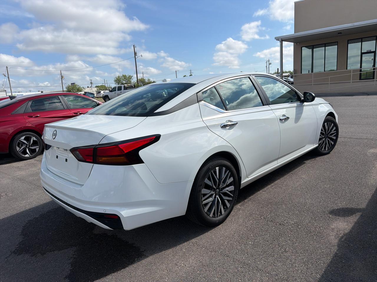 Nissan Altima  2025