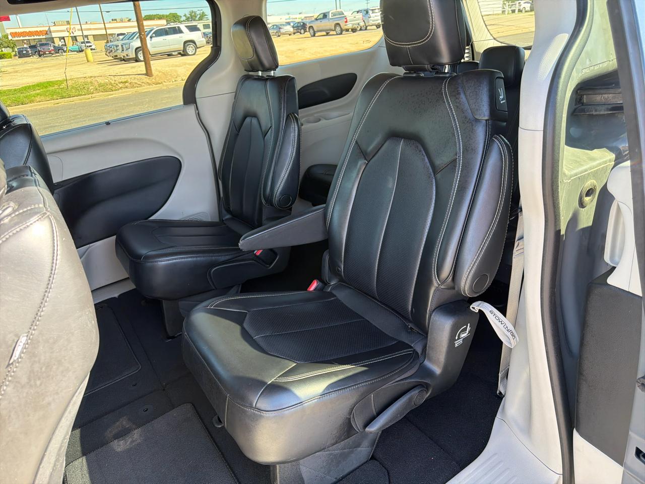 Chrysler Pacifica  2023