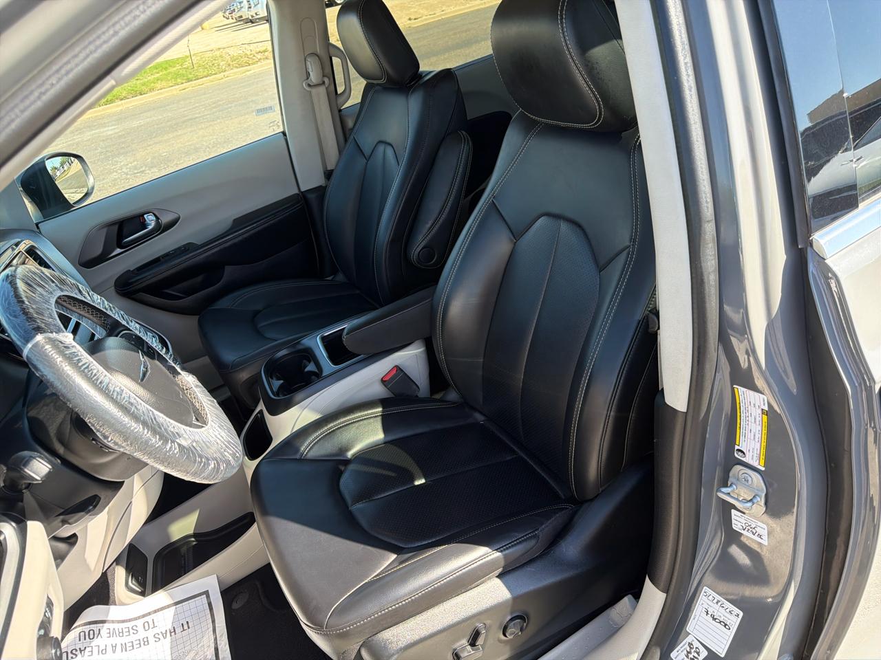 Chrysler Pacifica  2023
