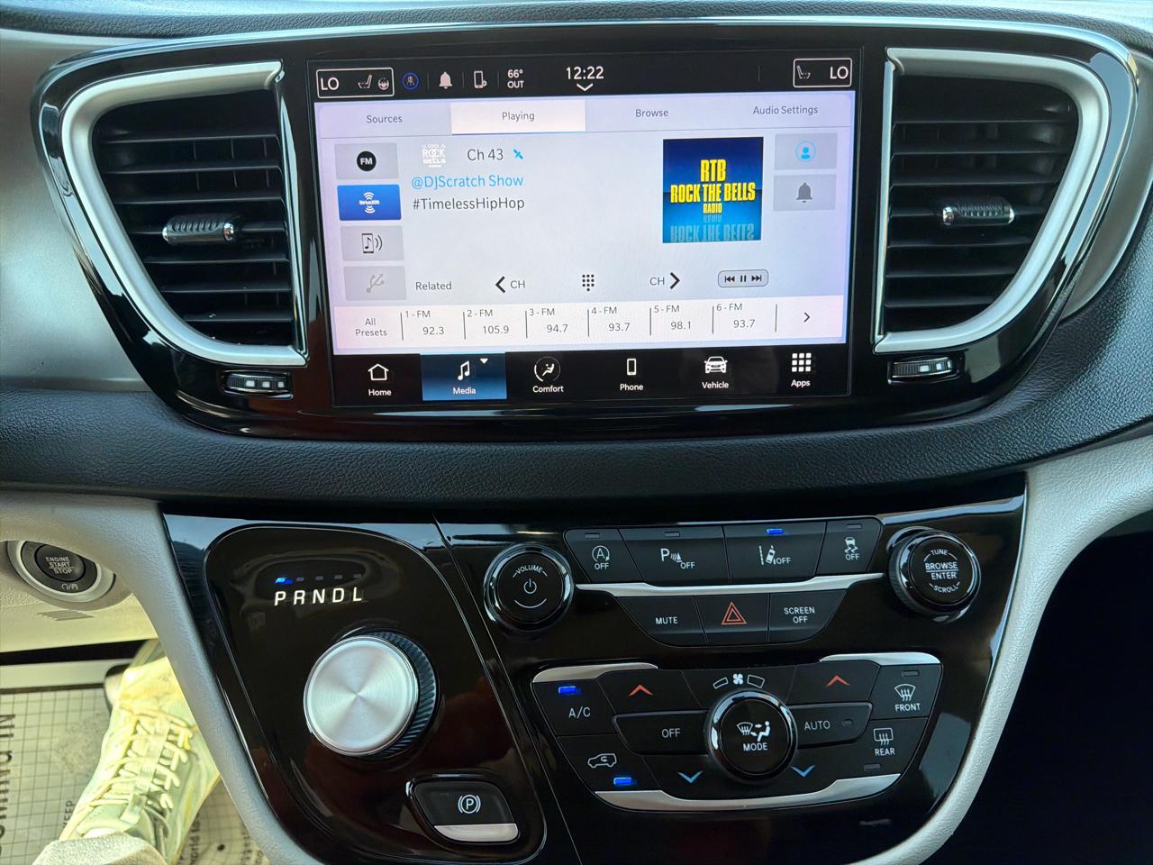 Chrysler Pacifica  2023