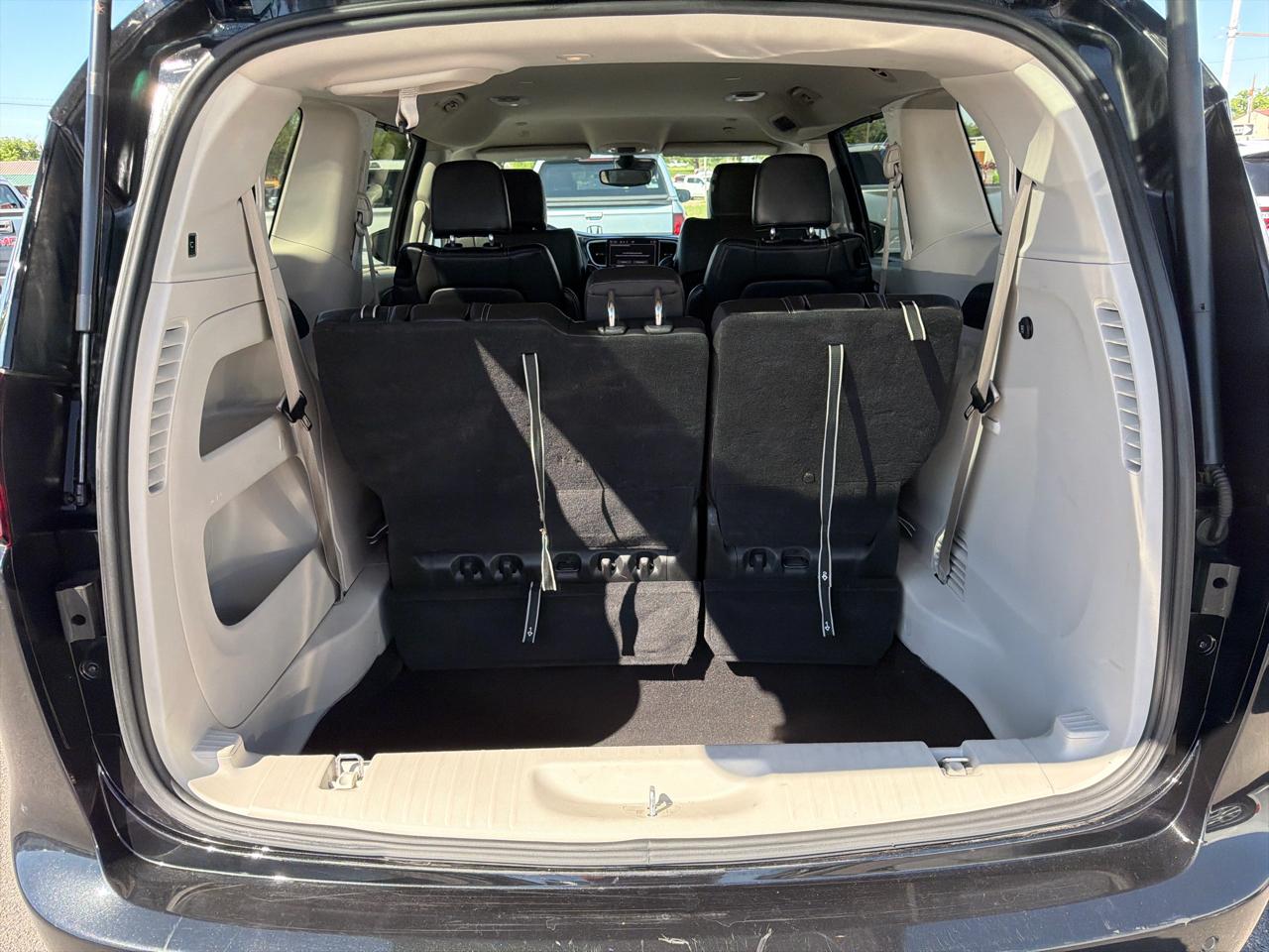 Chrysler Pacifica  2023