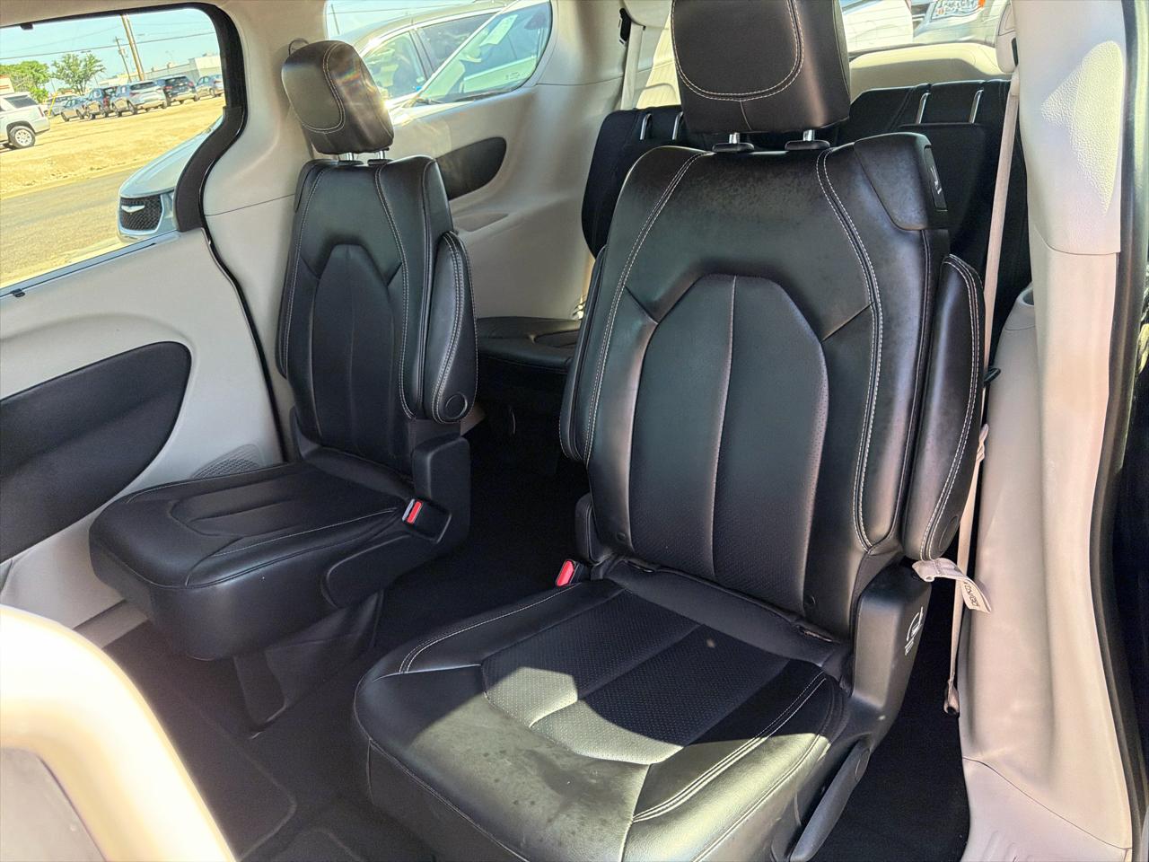 Chrysler Pacifica  2023