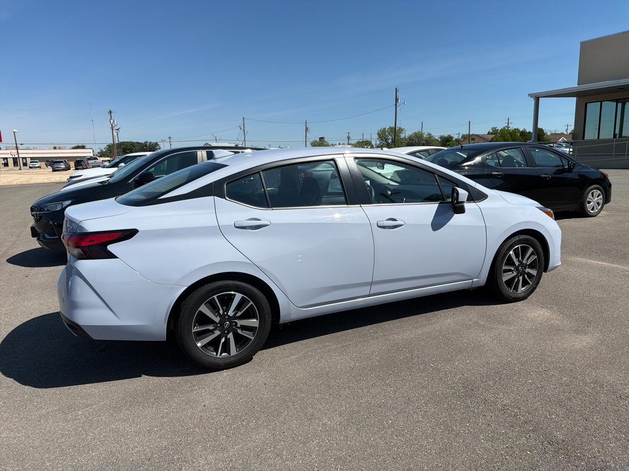 Nissan Versa  2024
