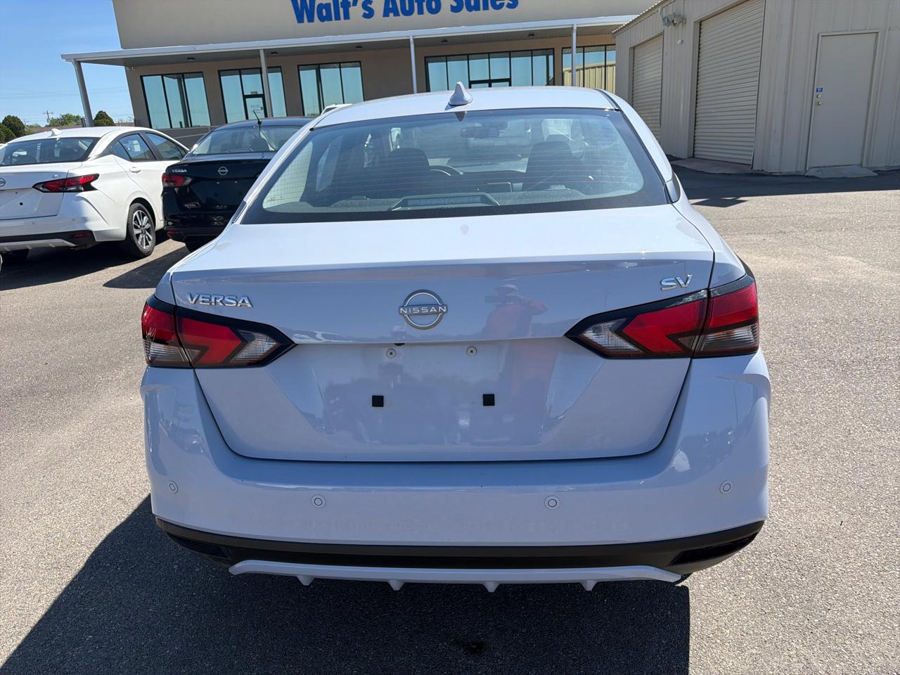 Nissan Versa  2024