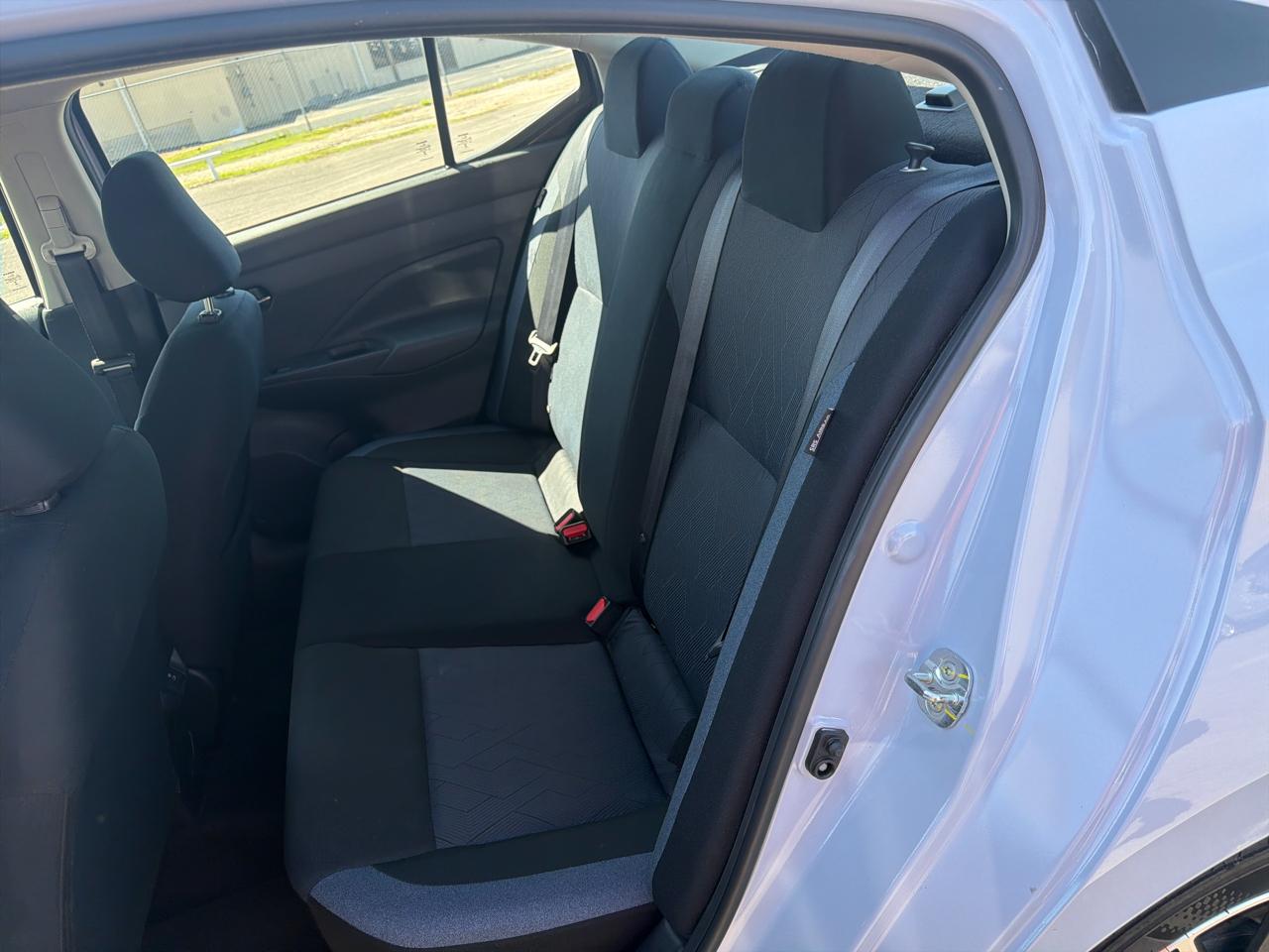 Nissan Versa  2024