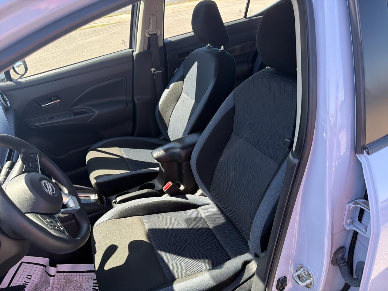 Nissan Versa  2024