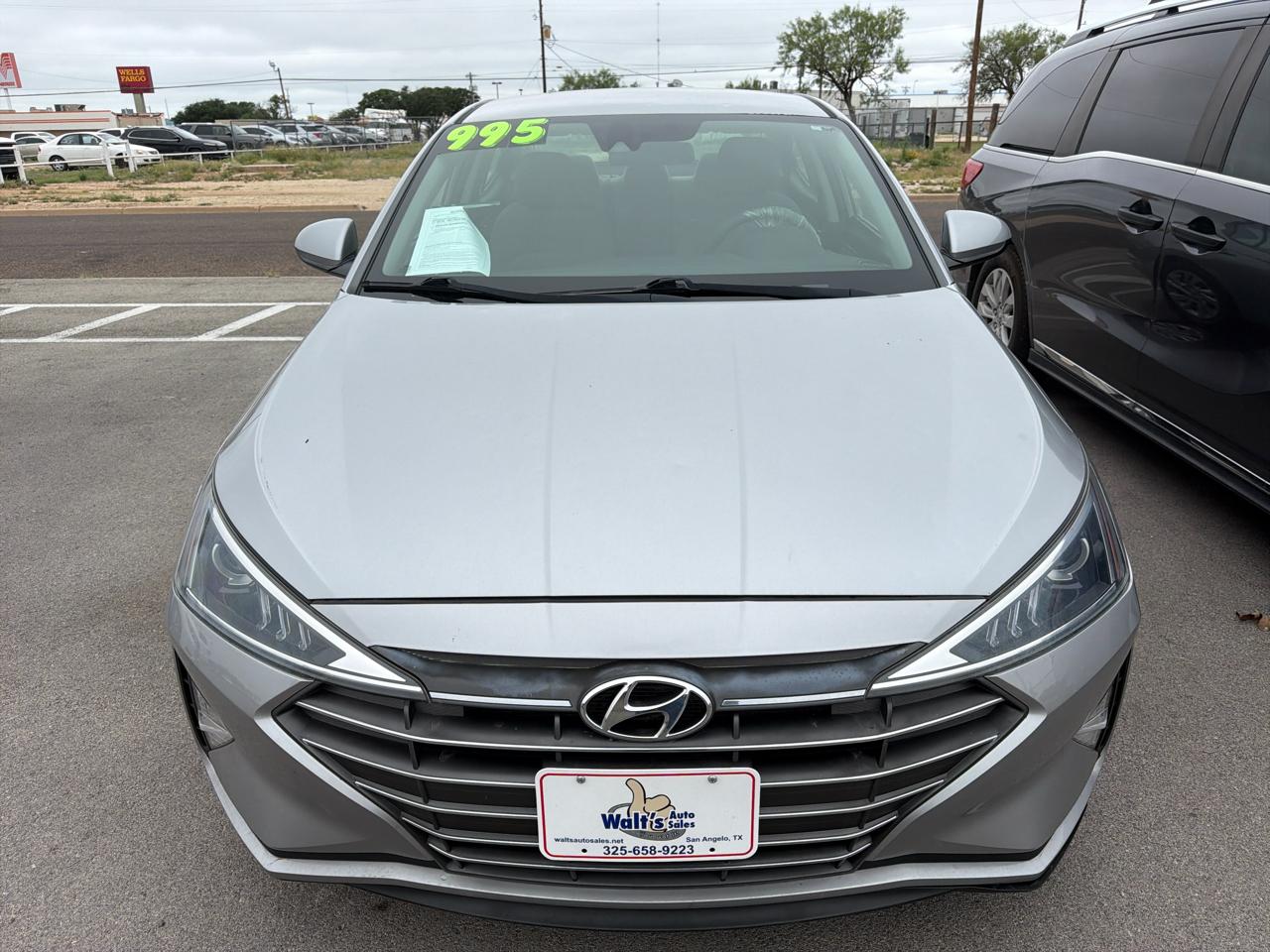 Hyundai Elantra  2020